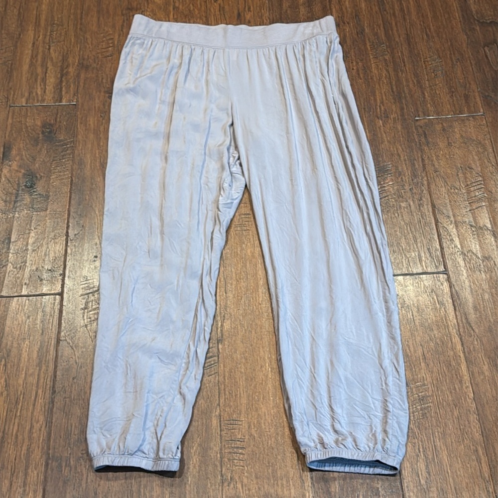 Large Victoria's Secret Gray / Light Purple Lounge Pants - Picture 3 of 8